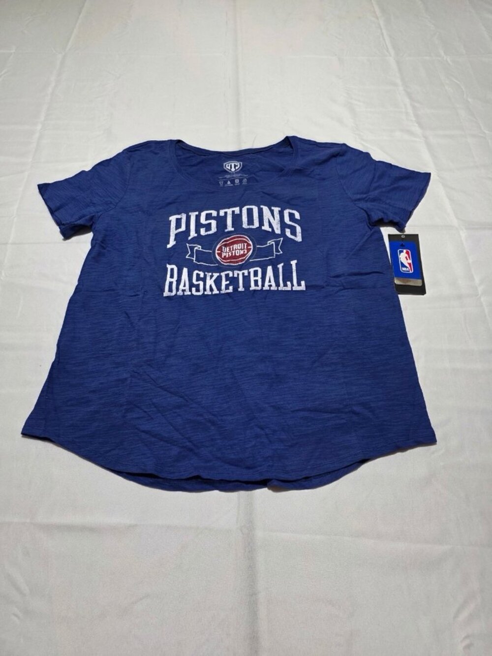 Detroit Pistons NBA Women’s Size 2XL OTS Blue Soft Short Sleeve T Shirt Sz Large